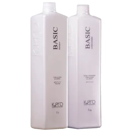 O produto apresentado na imagem são dois frascos de shampoo e condicionador da marca K.Pro. Os frascos são brancos e possuem rótulos com o nome da marca "BASIC" em letras pretas. Cada frasco contém 1 litro de produto.