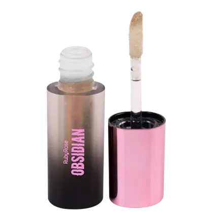 Gloss labial Ruby Rose. Um frasco preto opaco, ao lado da tampa com aplicador decerdas bege. O frasco vem com o texto "Ruby Rose" e "Obsbian" em letras rosa.