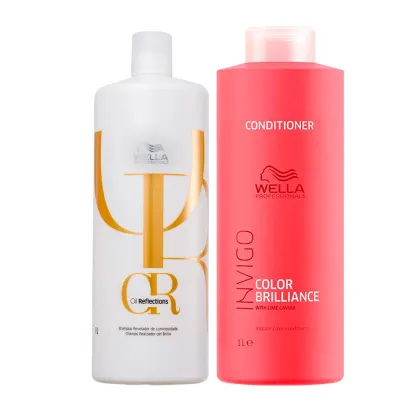 Um shampoo da linha Oil Reflections, em uma embalagem plástica branca com detalhes dourados. Um condicionador da linha Invigo Color Brilliance, em uma embalagem plástica rosa. Ambos os frascos têm o logotipo da Wella Professionals ..