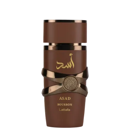 Frasco de perfume marrom da marca Lattafa Perfumes, com rótulo dourado exibindo o nome "ASAD BOURBON" e o logotipo da marca. O frasco possui um design elegante e sofisticado, com detalhes em dourado.