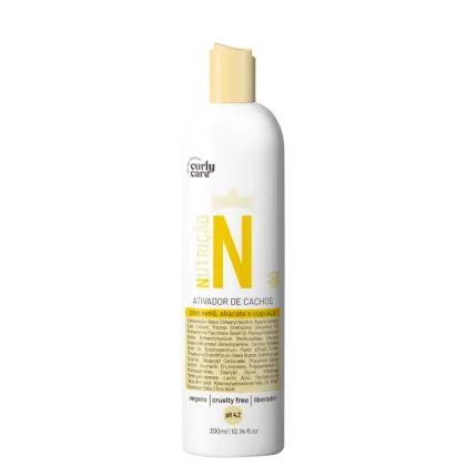 Ativador de cachos Curly Care N, embalagem plástica branca de 300ml. Rótulo com letras grandes amarelas "N" e texto em português descrevendo os ingredientes.