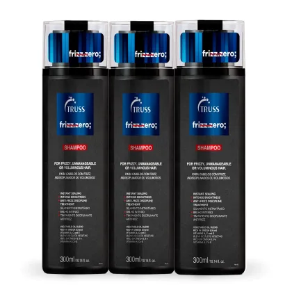 Kit com shampoo e condicionador Frizz Zero, da marca TRUSS