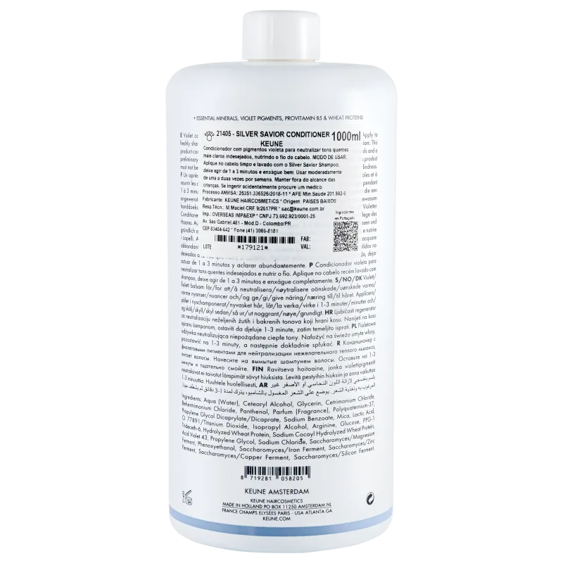 Frasco branco da linha Care da Keune, contendo condicionador Silver Savior para tons loiros e prateados. O rótulo apresenta o nome da marca e do produto em letras pretas.