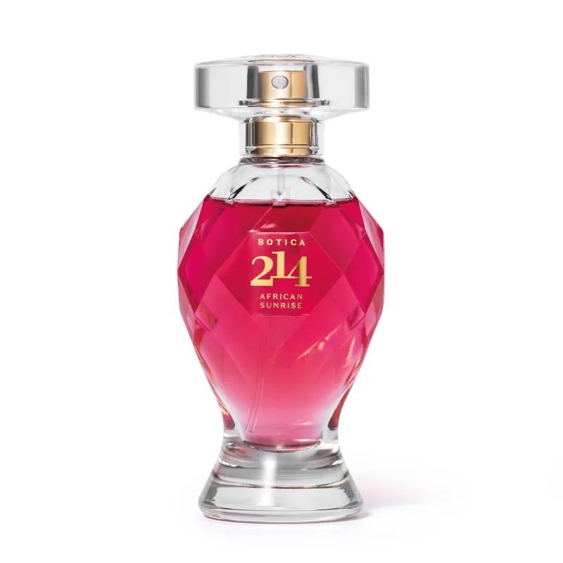 Vidro lapidado em formato de taça com líquido rosa vibrante, tampa transparente, pulverizador e letras douradas contendo 75ml de Eau de Parfum Botica 214 African Sunrise Floral Frutal.