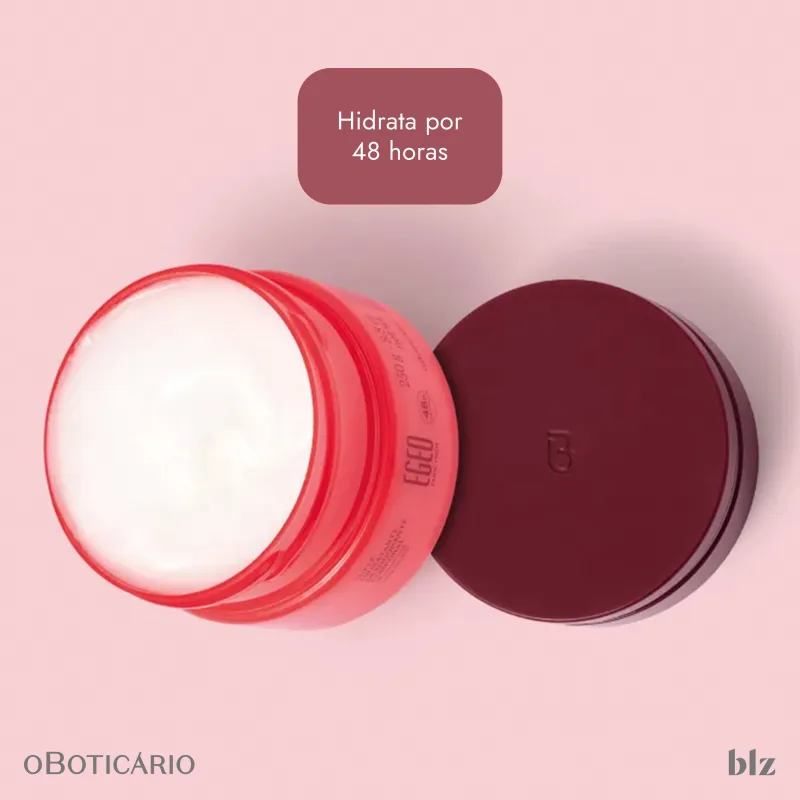 Pote do suflê desodorante hidratante corporal Egeo Choc High o Boticário que hidrata por 48 horas.