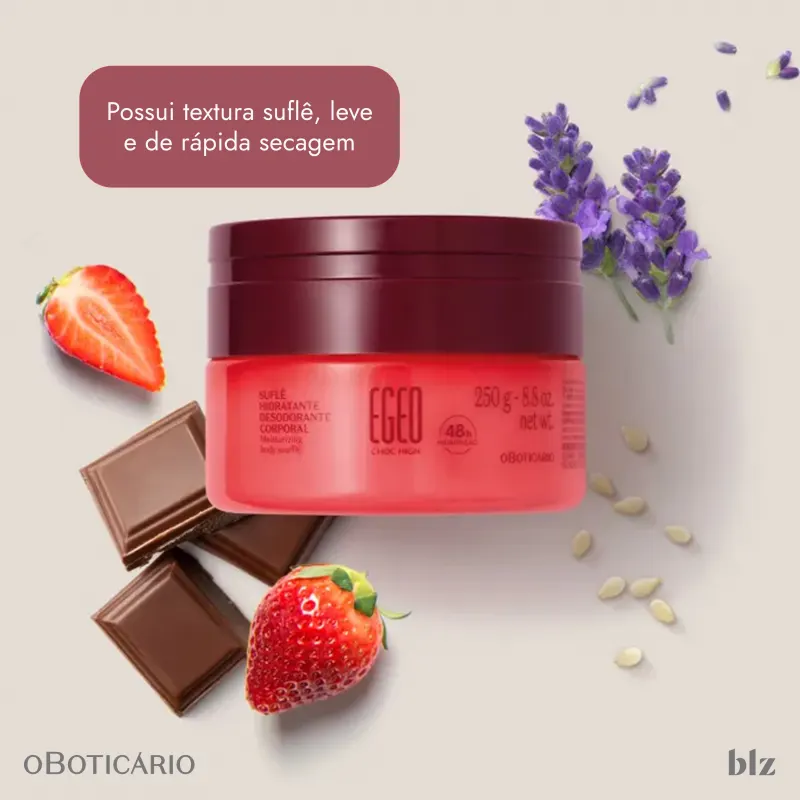Recipiente de item de perfumaria vermelho em primeiro plano, com lavanda roxa e pedaços de chocolate ao fundo. O ambiente sugere um contexto de cuidados pessoais e beleza, com cores vibrantes e elementos naturais.