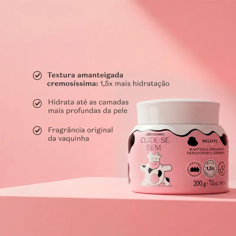 A imagem mostra a embalagem da manteiga corporal em superfície e fundo rosa com as informações de textura cremosa do produto, da sua fórmula ultra hidratante e da fragrância original da vaquinha.