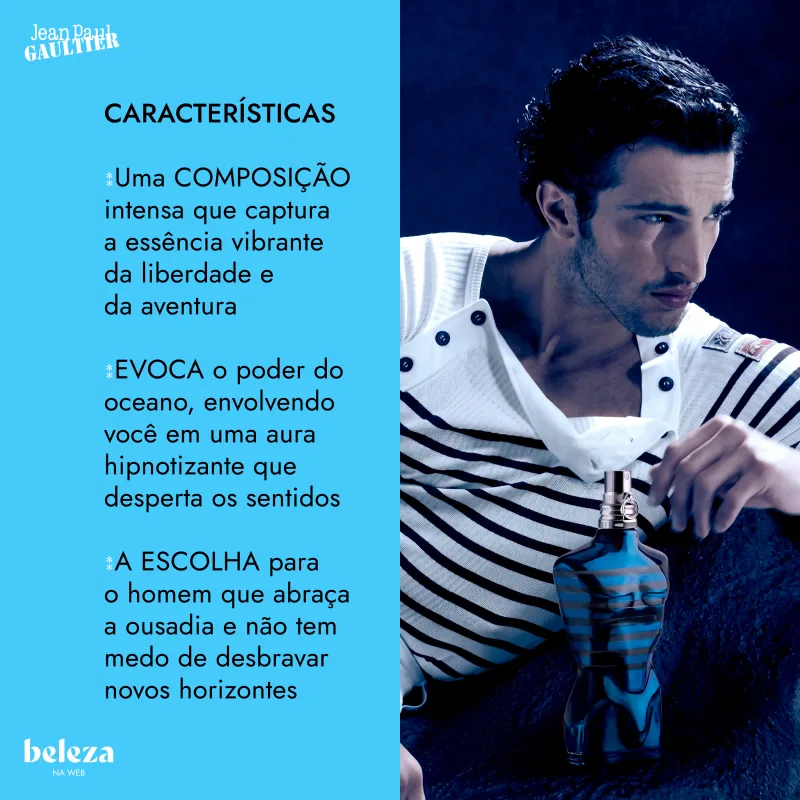 Homem com blusa listrada, segurando item de perfumaria com frasco azul e preto, da marca de perfumaria Jean Paul Gaultier