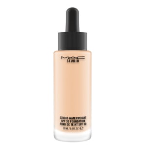 M·A·C Studio Fix Soft Matte NC18 - Base em Bastão