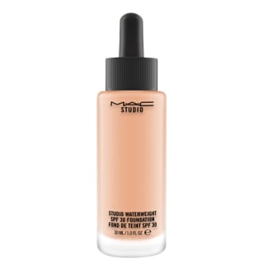 M·A·C Studio Waterweight FPS30 NW25 - Base Líquida