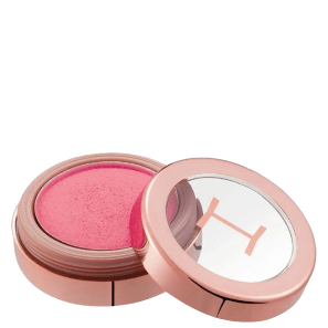 Blush Hot MakeUp
