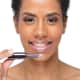 Shiseido Shimmering Rouge - Batom Be702 Smoky Nude (2)