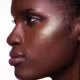 M·A·C Holiday Bounce & Gleam Investmint - Iluminador Facial 3g (6)