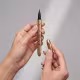 Caneta Delineadora Eudora Make O Diabo Veste Prada Iconic Liner Bordô 0,4ml (4)
