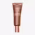 Frasco de iluminador da marca L'Oréal Paris, com embalagem em tons de marrom e rosa dourado. O rótulo indica "True Match Lumi Glotion" e "Natural Glow Enhancer".