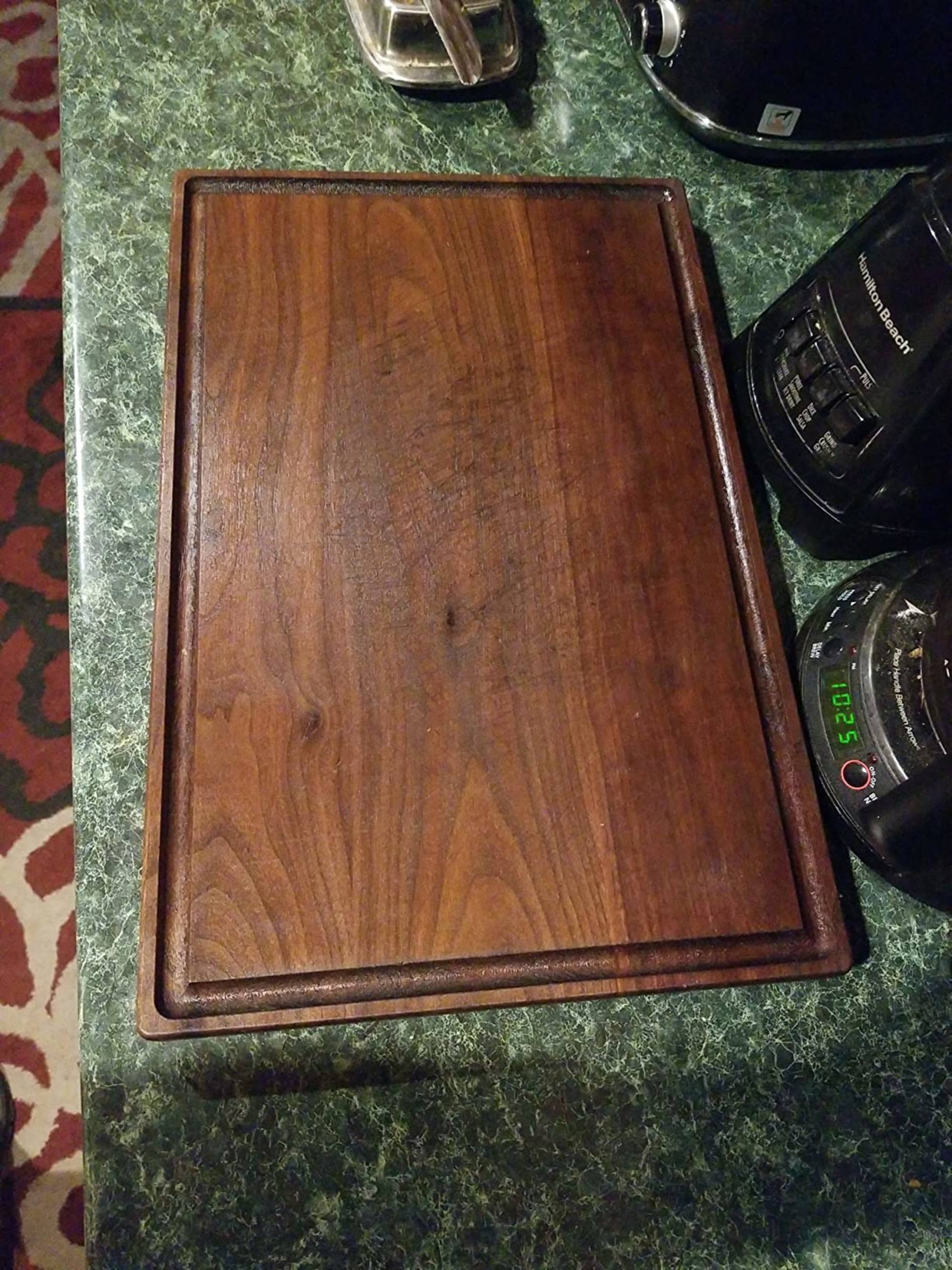 Large Walnut Cutting Board w/ Juice Groove 11 x 17 – Hailey Home