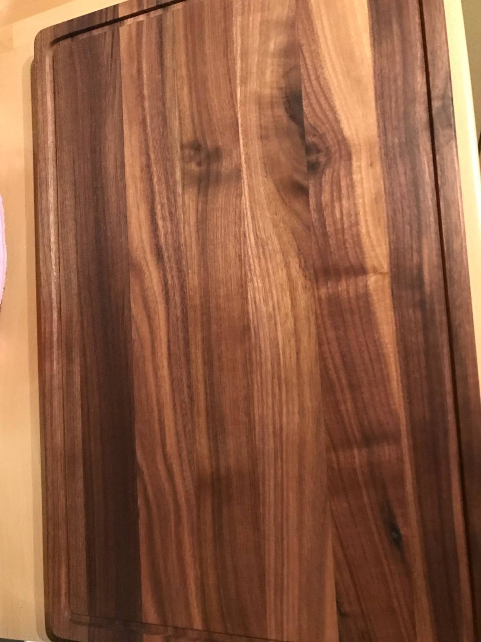 Large Walnut Cutting Board w/ Juice Groove 11 x 17 – Hailey Home