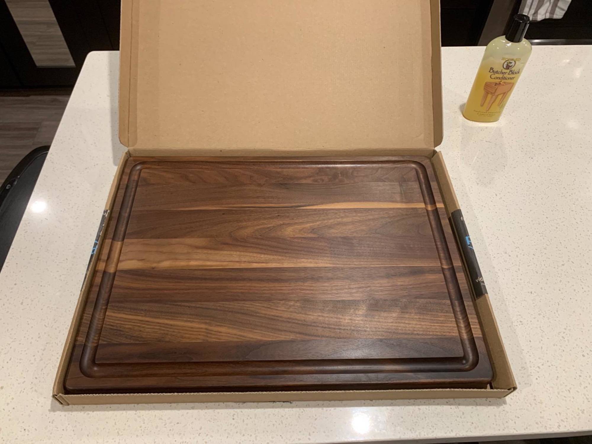 Preconditioned Walnut Kitchen Cutting Board – 20 x 15 x 1.25 in