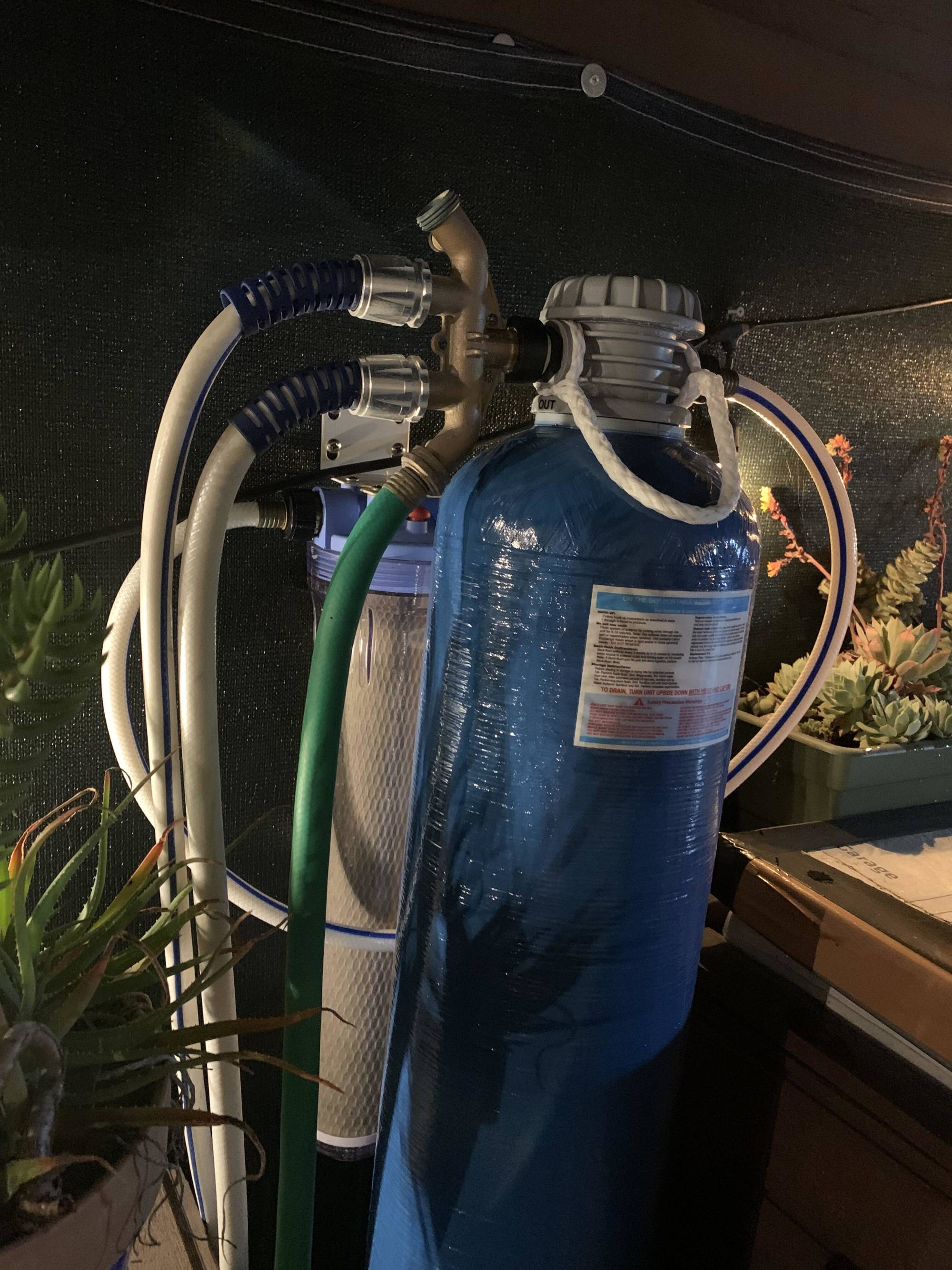 Water Softener Regeneration - The Correct Way! ( RV Lifestyle ) 