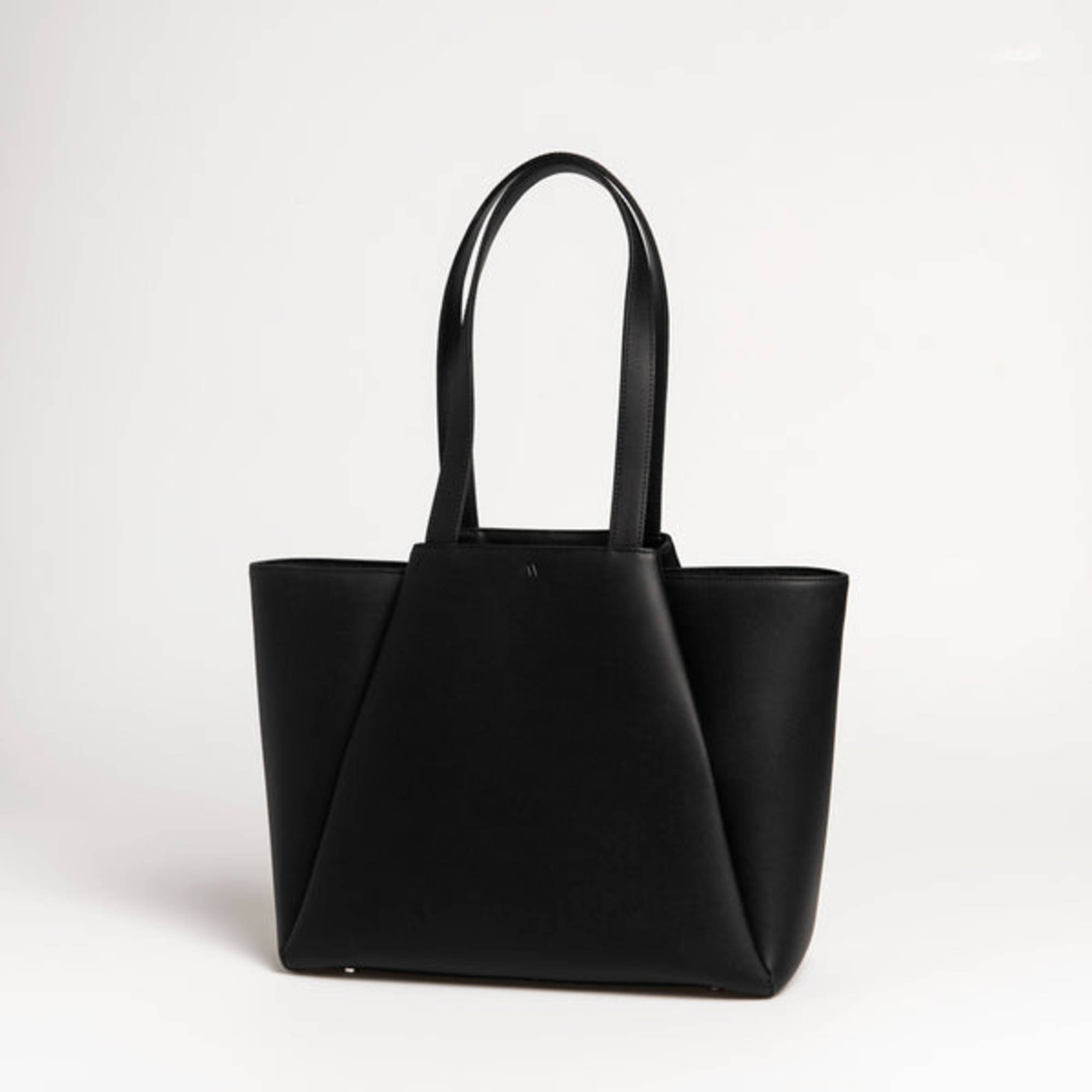 The Midi Pyramid tote bag for women – Kaai Bags | North America