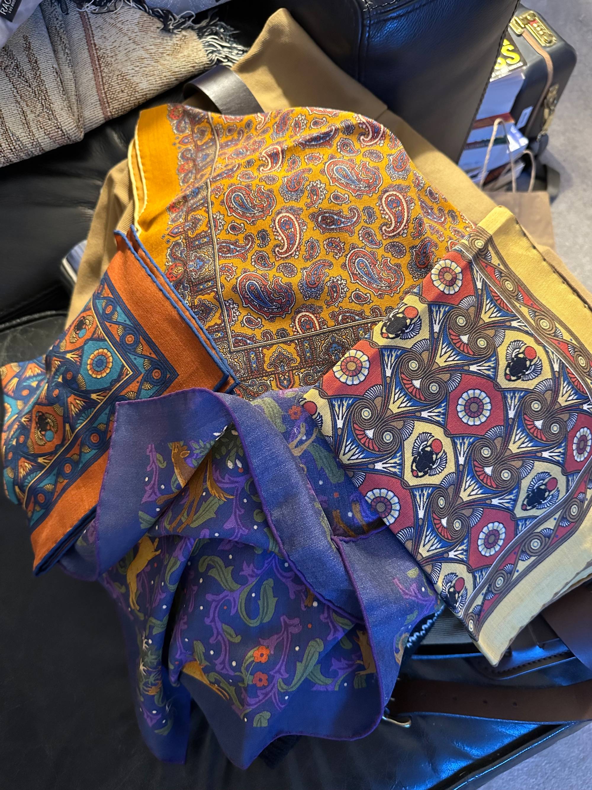 Antique Gold Yellow Silk Wool Pocket Square with Paisley in Beige
