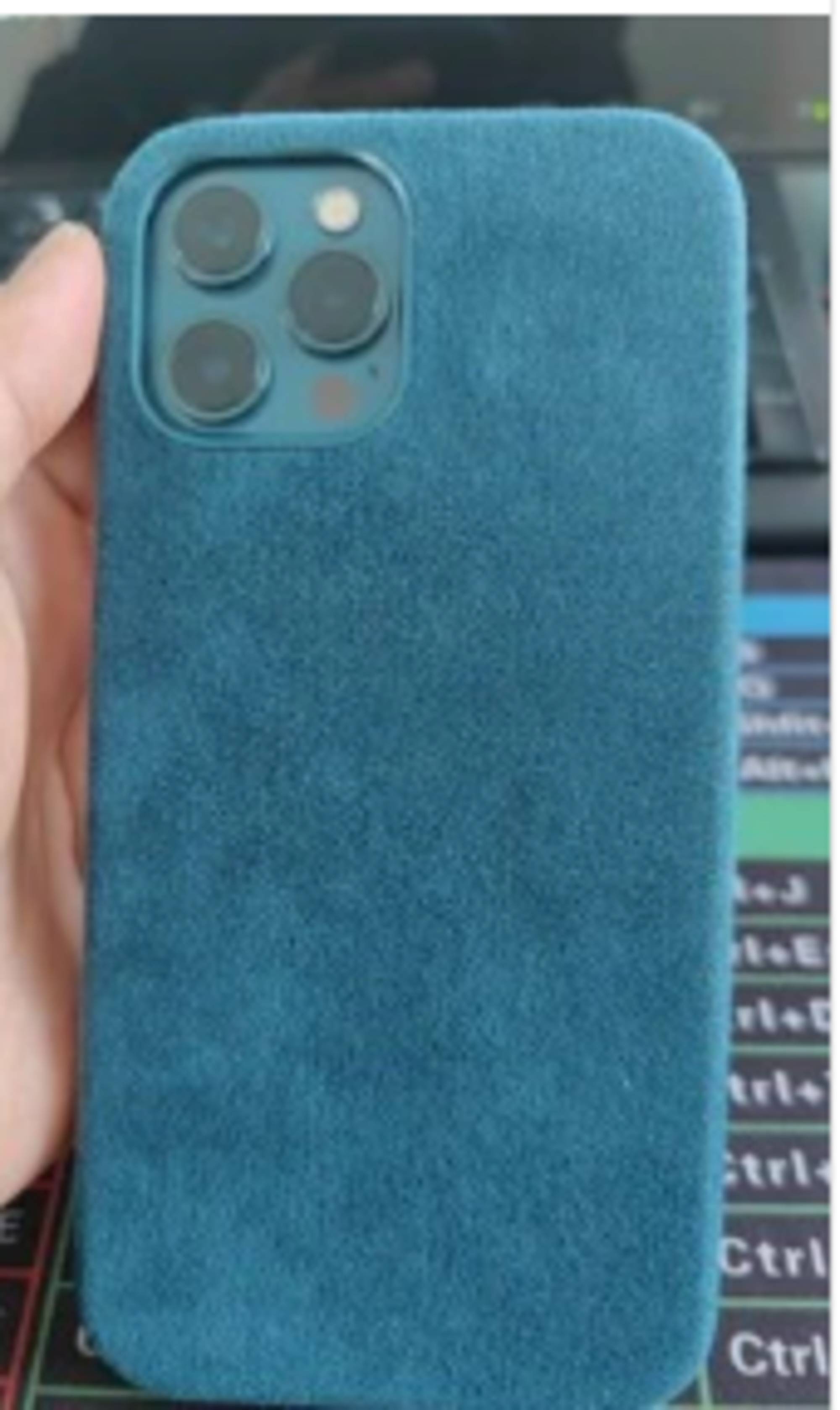 Capa em camurça Alcantara para iPhone 14 — Phillipp