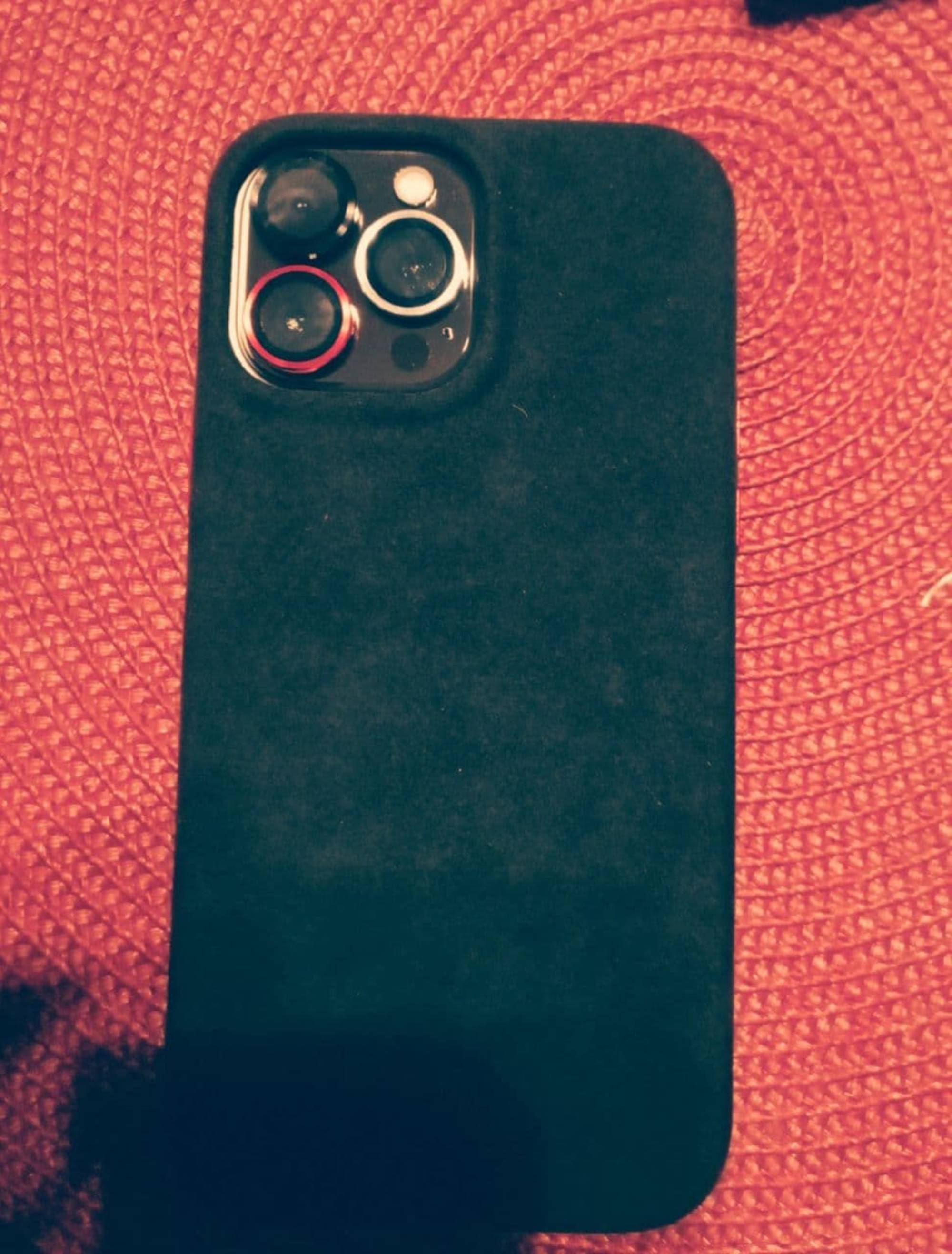 Capa Alcântara para iPhone 13 — Becerra