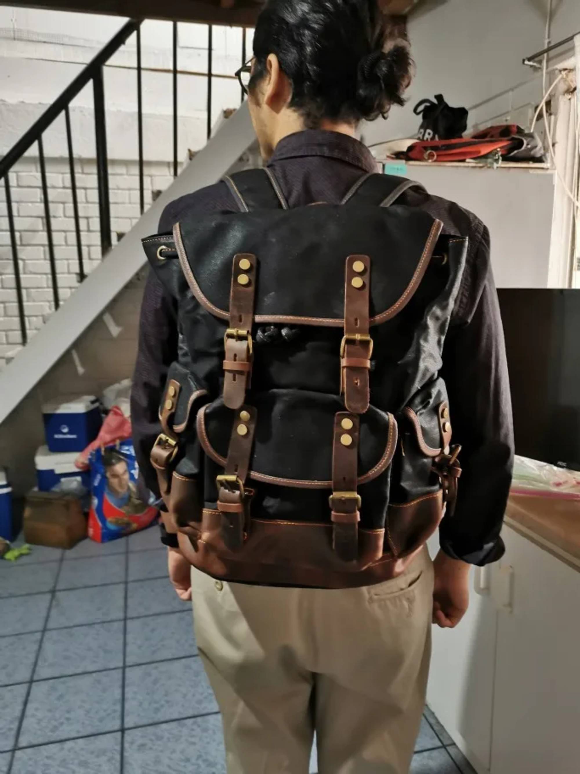 撥水キャンバスリュック メンズ 大容量 通勤 PC収納 — Bryce