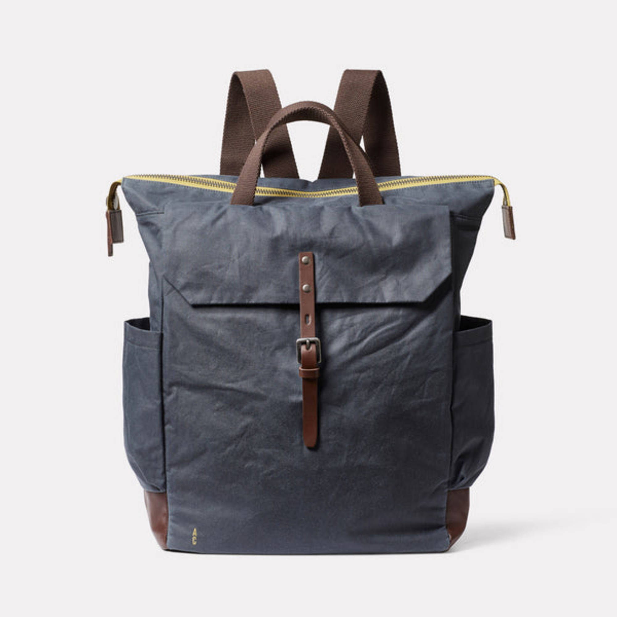awesome leather backpacks for men Briefcase Backpack · Black Fixed / With Strap / Yes Please Jansport | Bags | Size:1/4 oz. compartiment-humide Antiqued brass hardware and