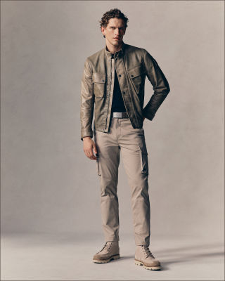 Racemaster Jacket in Dark Sand.