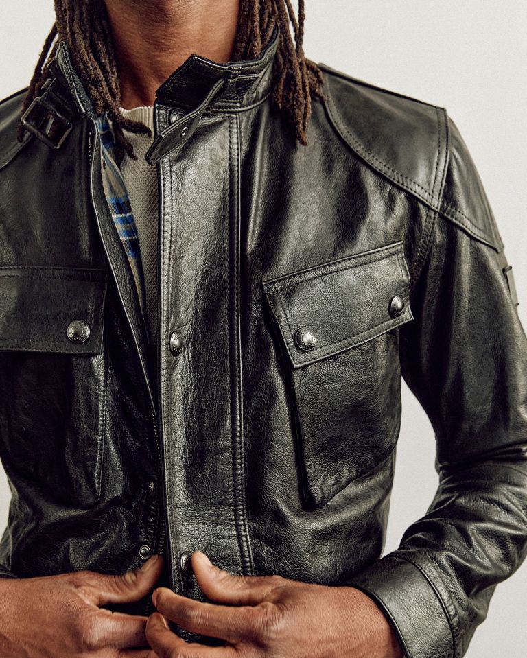 Trialmaster Panther Icon Jacket in Black.