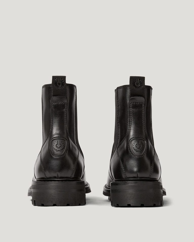 Munro Boot in Black.