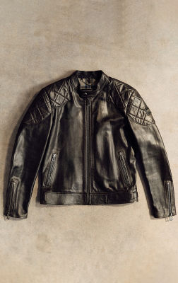 Outlaw Jacket in Black.