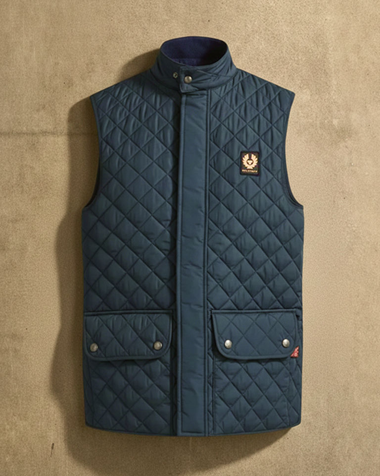 Icon Gilet in Dark Ink.