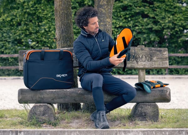 Horse - Bag and Gaiters