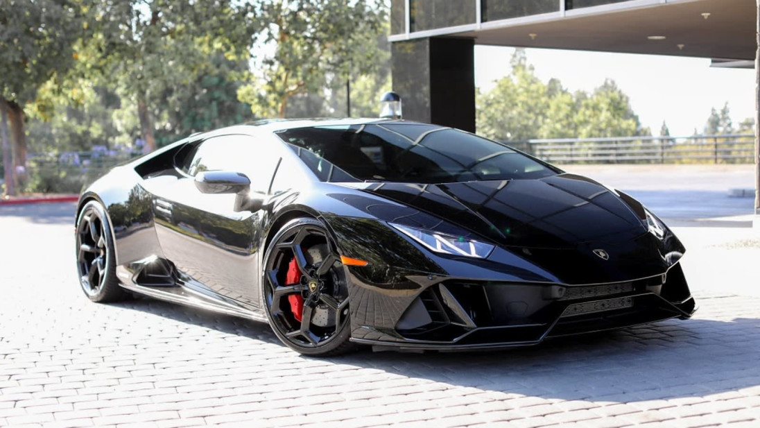 Affittare una Lamborghini sul Lago di Garda: adrenalina pura a portata di mano