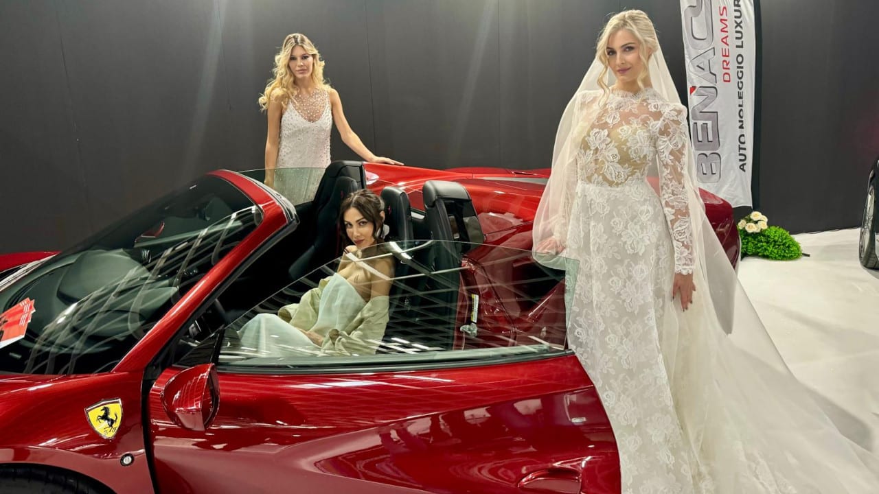 Noleggio Auto di Lusso Verona Ferrari F8 Spider