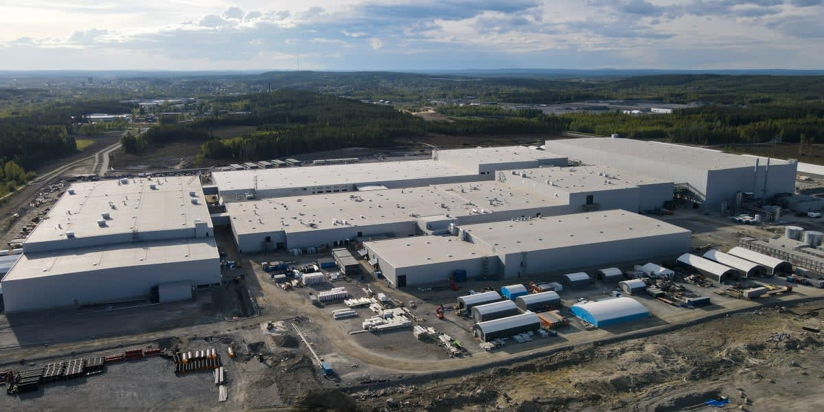 Northvolt files for bankruptcy in US as CEO steps down