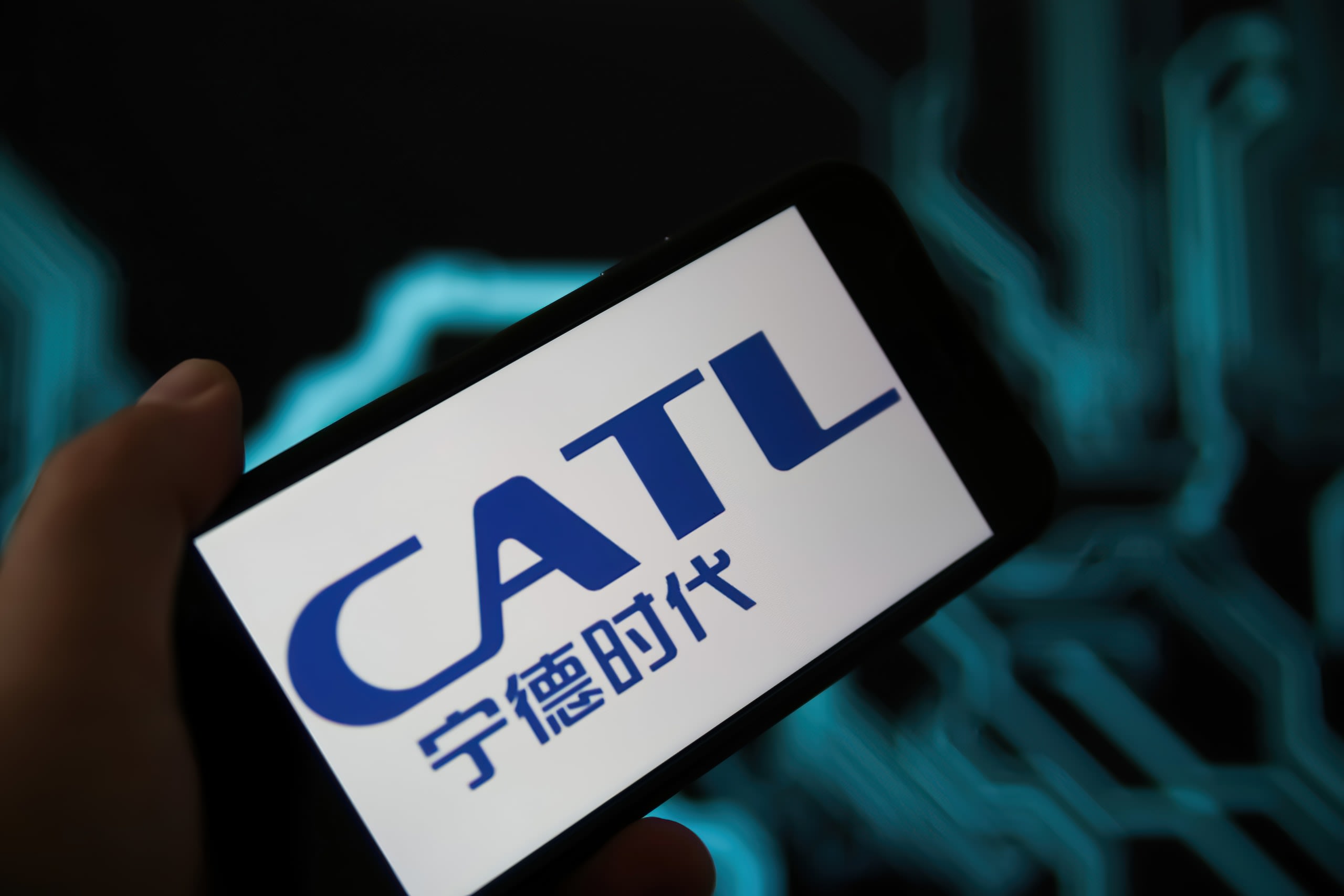CATL revises 2026 production guidance up 30% to 1,300GWh