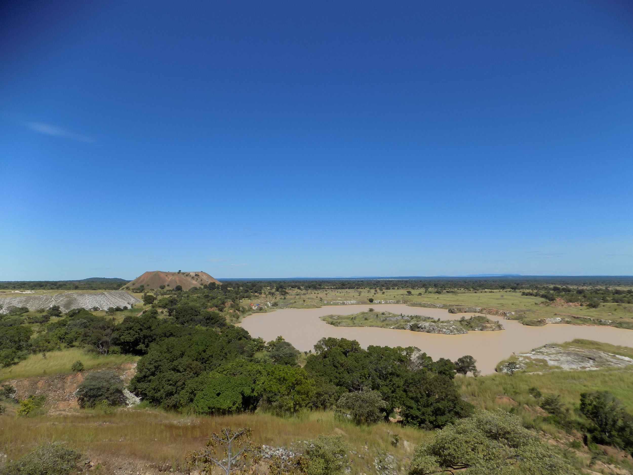 US considers “minerals-for-security” deal with the DRC