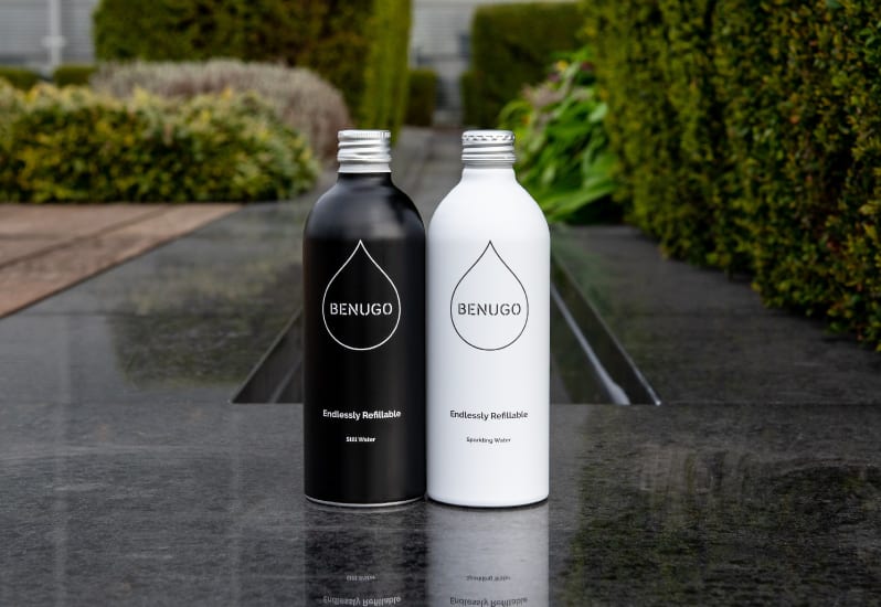Benugo refillable water bottles in black and white