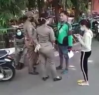 Viral: Pengemudi Ojol Marah-marah Tak Terima Diberikan Sanksi Padahal Memang Salah