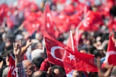 Yunani Mengecam Keras Pembakaran Bendera Turki Di Negerinya