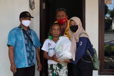 GenBI Jember Gelar Sosialisasi Ketahanan Pangan dan Bagikan Paket Sembako