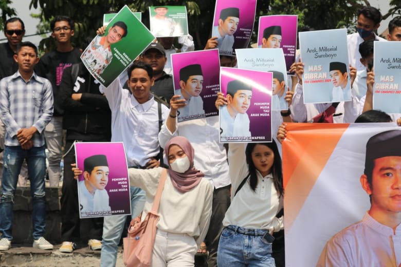 Arek Milenial Suroboyo Dukung Gibran Jadi Cawapres 2024