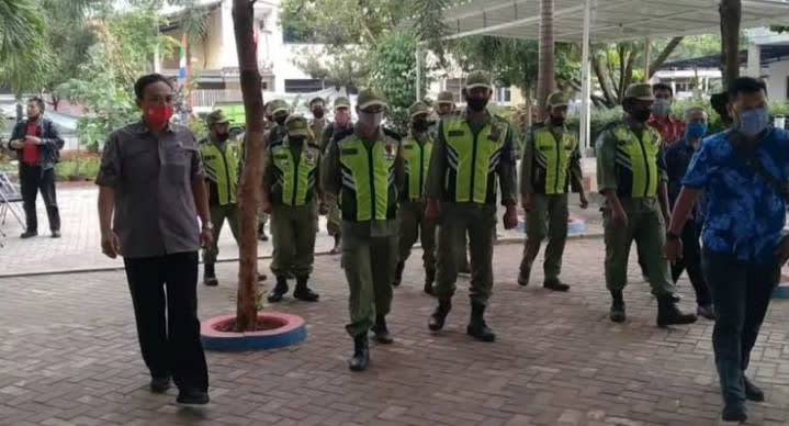 Linmas Kelurahan di Cimahi Diterjunkan Kawal Pelaksanaan PPKM Mikro