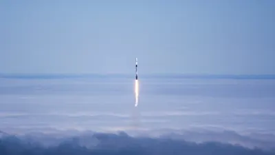 SpaceX officially prices shares at $135 in the largest IPO ever