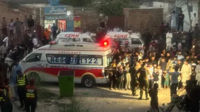 Roof collapse kills 14 children at Pakistan tuition centre