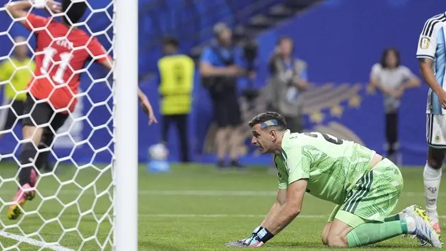 Emiliano Martinez Merasa Kurang Berguna untuk Argentina