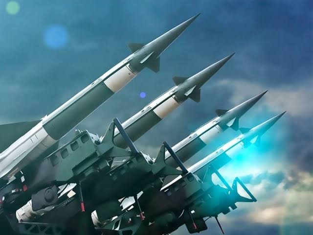 Arab Saudi Cegat Serangan Rudal dan Drone dari Kelompok Pemberontak Yaman, Houthi